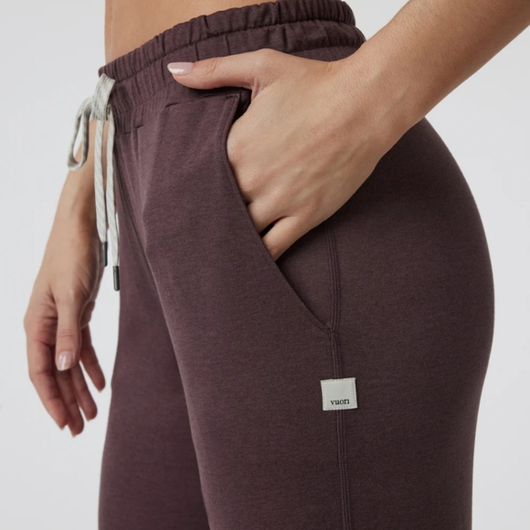 SOLD NWT Vuori Women's Performance Jogger Elderberry Heather - Picture 4 of 6